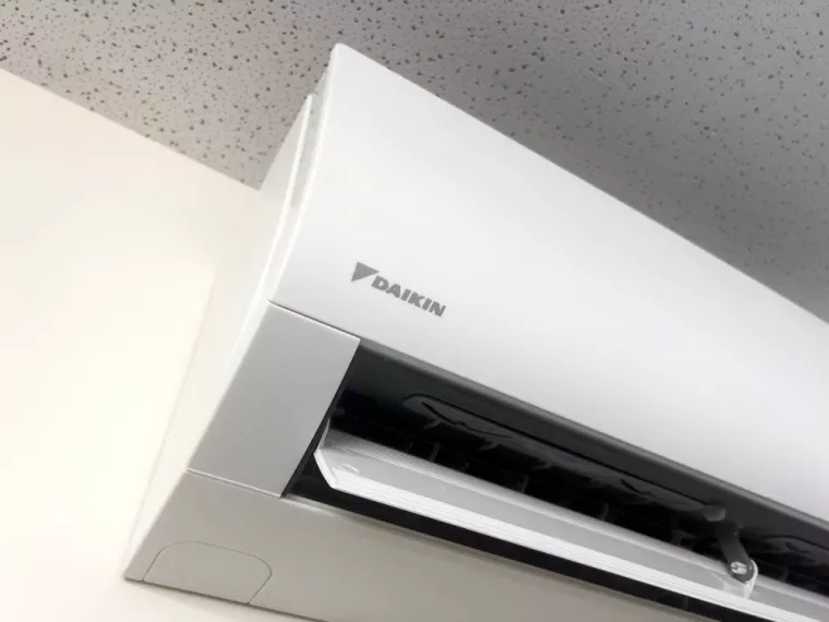 Qui appeler pour faire la maintenance annuelle d'une climatisation Daikin ?, Peyrolles-en-Provence, New Energie